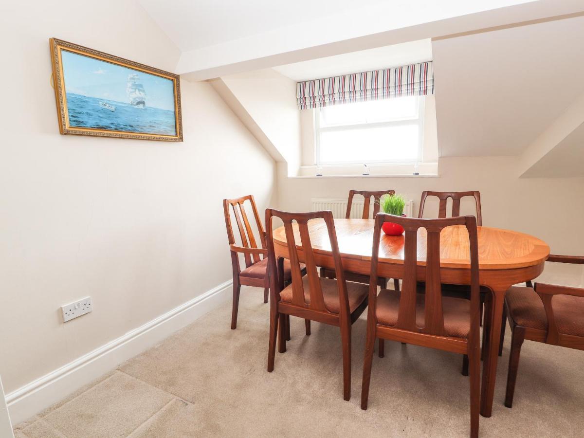 Ty Uchaf Apartment Rhyl Exterior foto