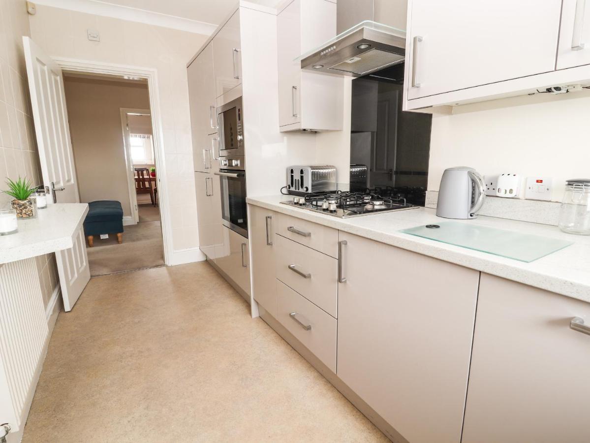 Ty Uchaf Apartment Rhyl Exterior foto