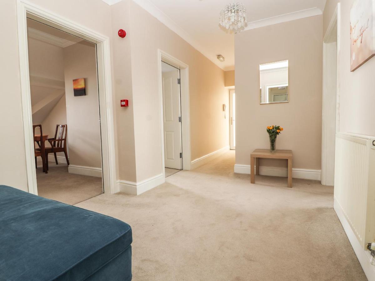 Ty Uchaf Apartment Rhyl Exterior foto